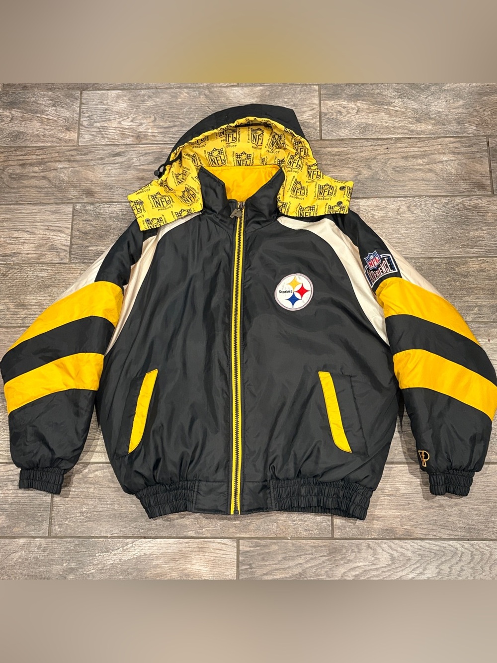 Vintage 90s Pro Player Pittsburgh Steelers NFL Experience Heavyweight Jacket XL